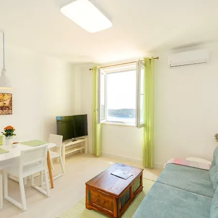 Colors - Old Town View No2 *