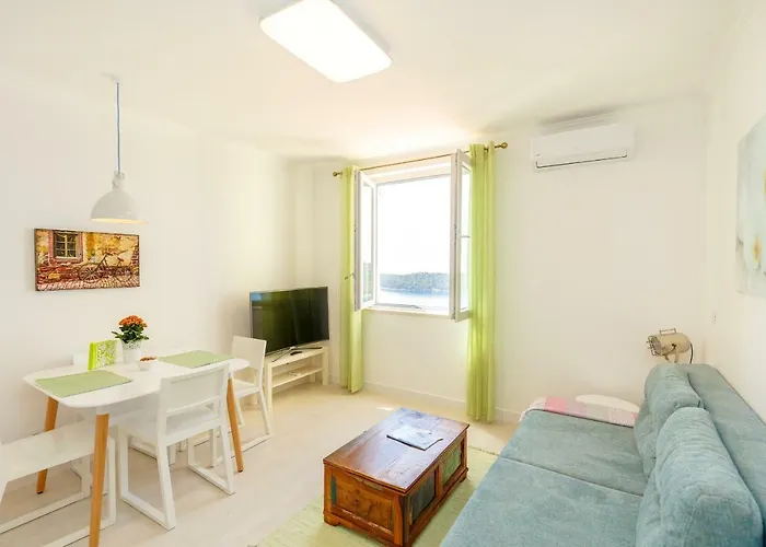 Colors - Old Town View No2 *